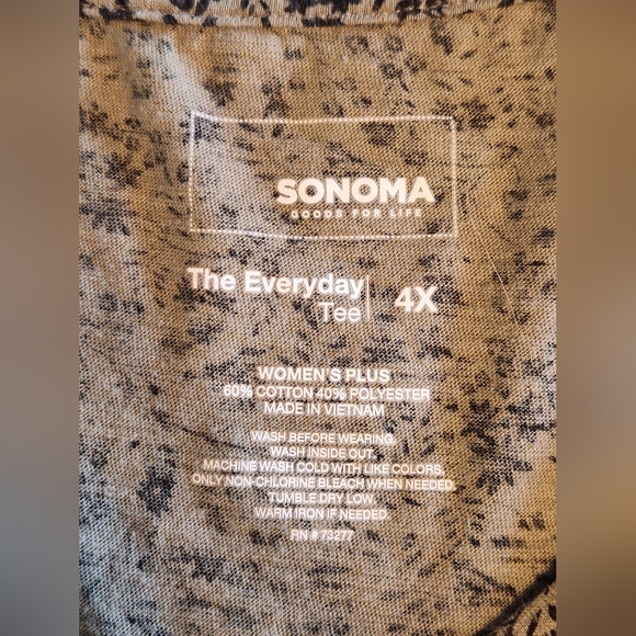 Sonoma 4X classic tee, olive green and black floral print V neck - Picture 3 of 3